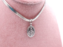Carica l&#39;immagine nel visualizzatore di Gallery, Collana Snake in Arg925 con Ciondolo
